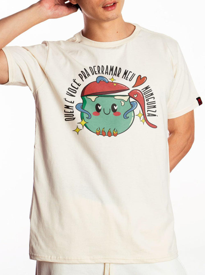 Camiseta Quem É Você Pra Derramar Meu Mungunzá Joga Pedra Na Geni - Cápsula Shop