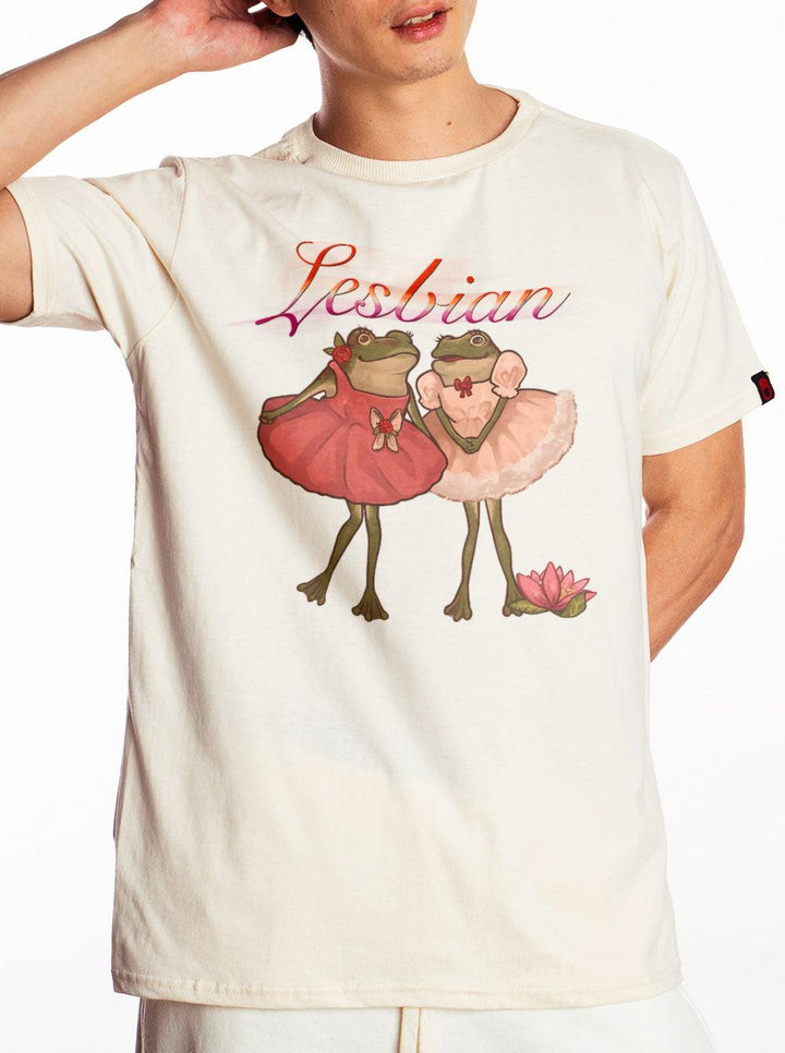 Camiseta Sapinhos do Orgulho Lesbian Mochi Moon - Cápsula Shop