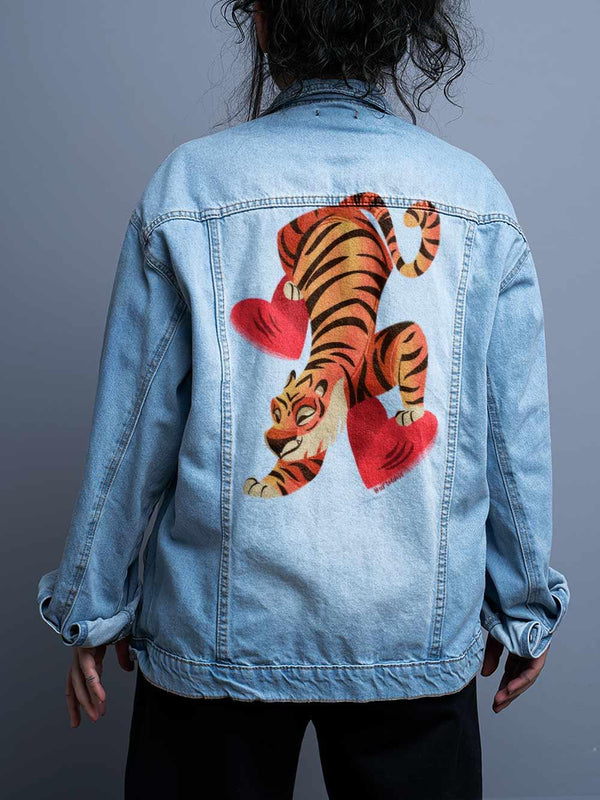 Jaqueta Jeans Oversize Unissex Tigre Art of Debs - Cápsula Shop