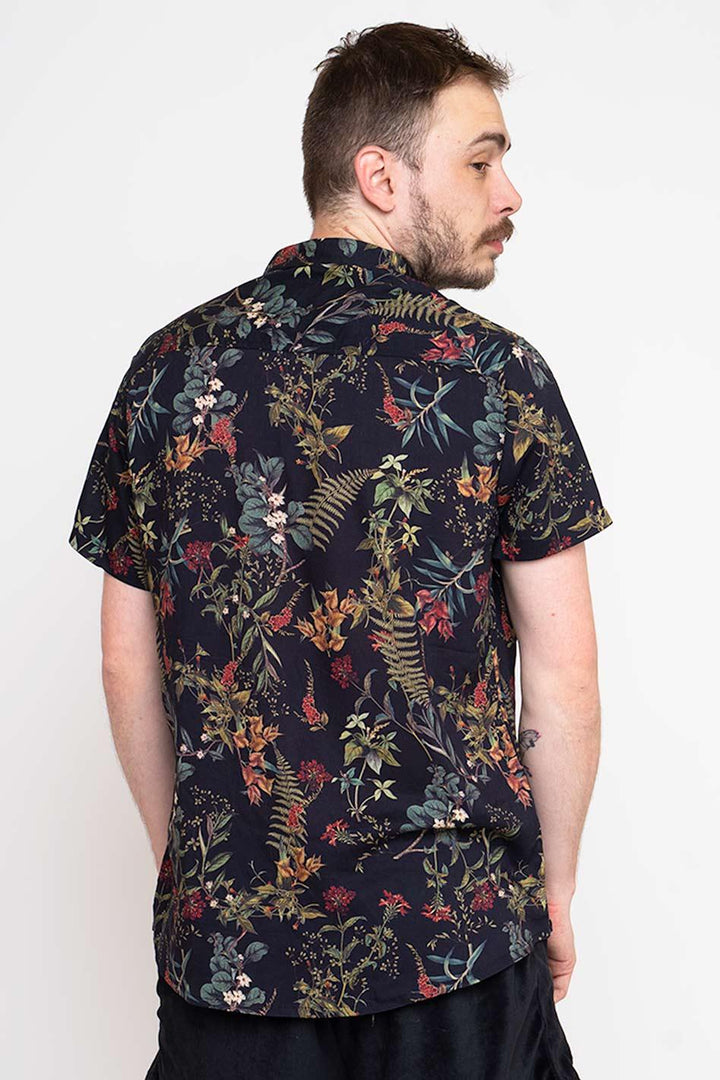 Camisa Floral Escura - Cápsula Shop