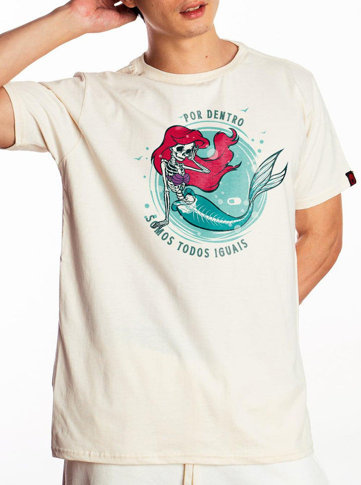 Camiseta Ariel Somos Iguais - Cápsula Shop