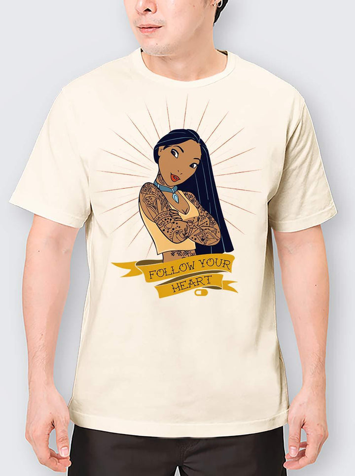 Camiseta Princesas Pocahontas Tatuada Raluke - Cápsula Shop