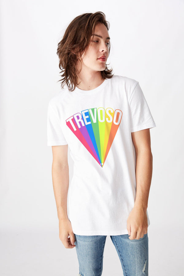 Camiseta Trevoso Arco-Íris - Cápsula Shop