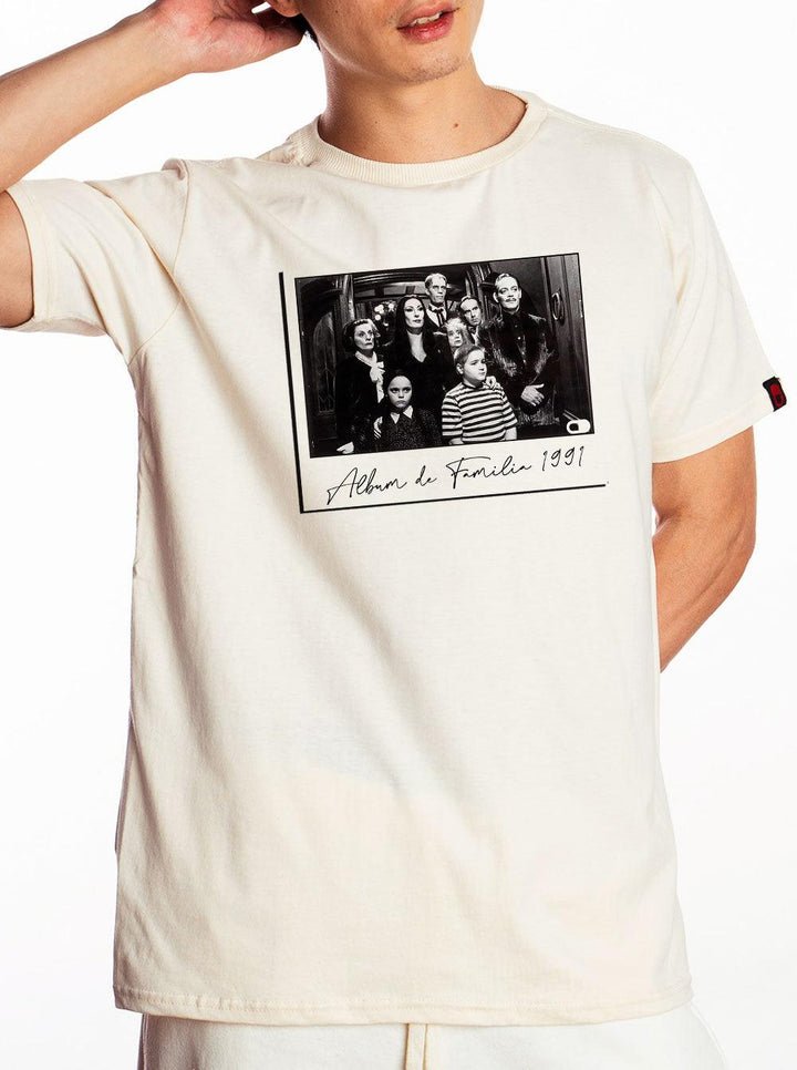Camiseta Família Addams Foto de Família - Cápsula Shop