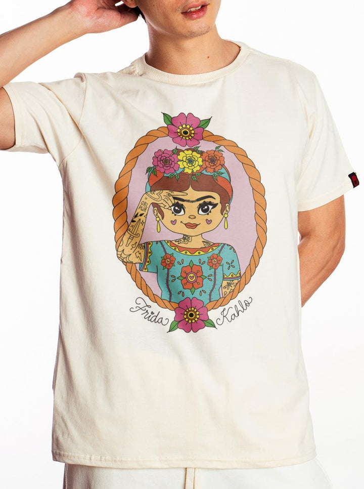 Camiseta Frida Kahlo Joga Pedra Na Geni - Cápsula Shop