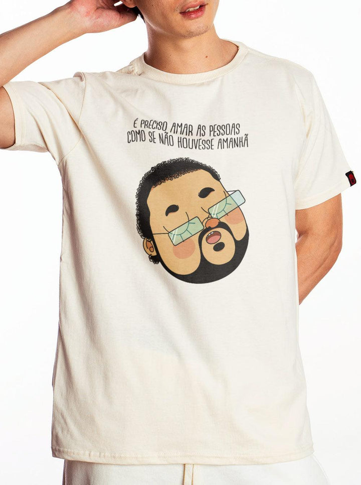 Camiseta Renato Russo Pais e Filhos Joga Pedra Na Geni - Cápsula Shop